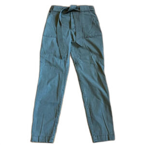 H&M Olive Army Green Tie Front Cargo Capri Pants | Size 2